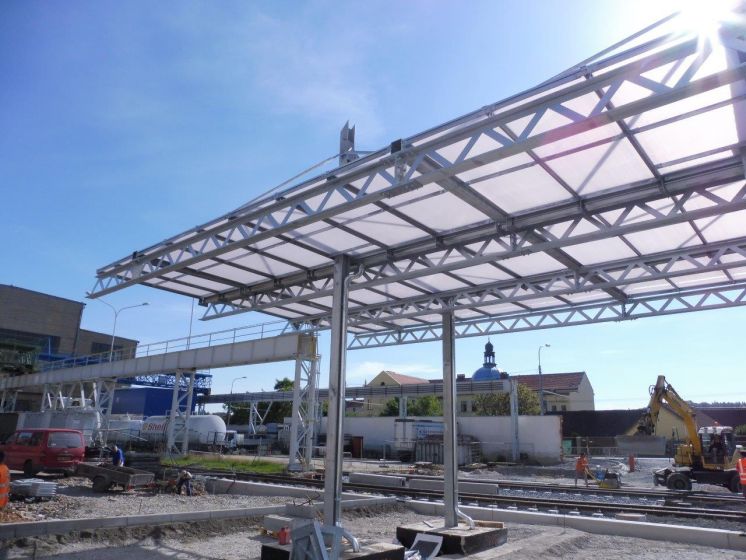 Complete delivery of steel structures for entrance gate